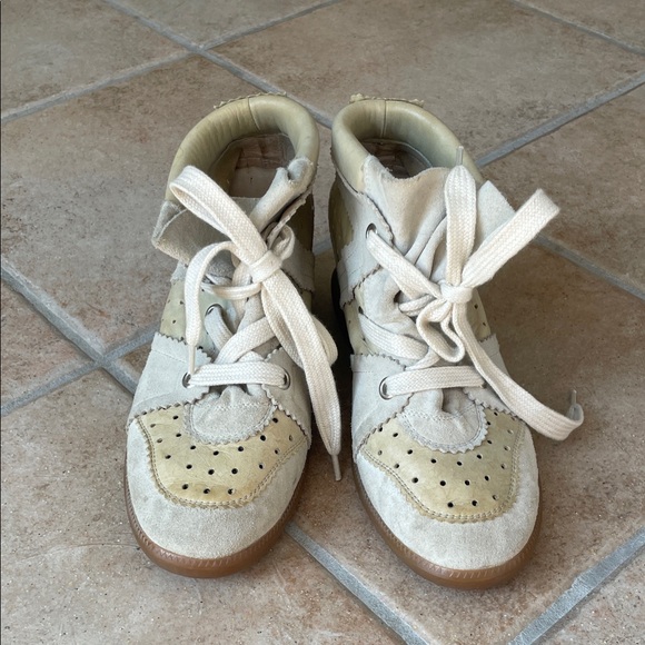 Isabel Marant Cream High-Top Sneakers - Picture 10 of 11